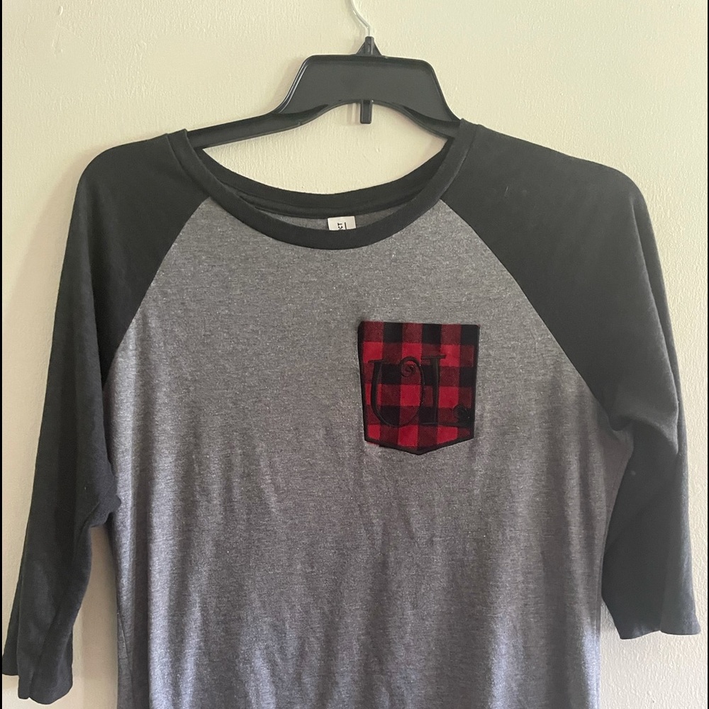 University of Louisville Womens 3/4 sleeved shirt